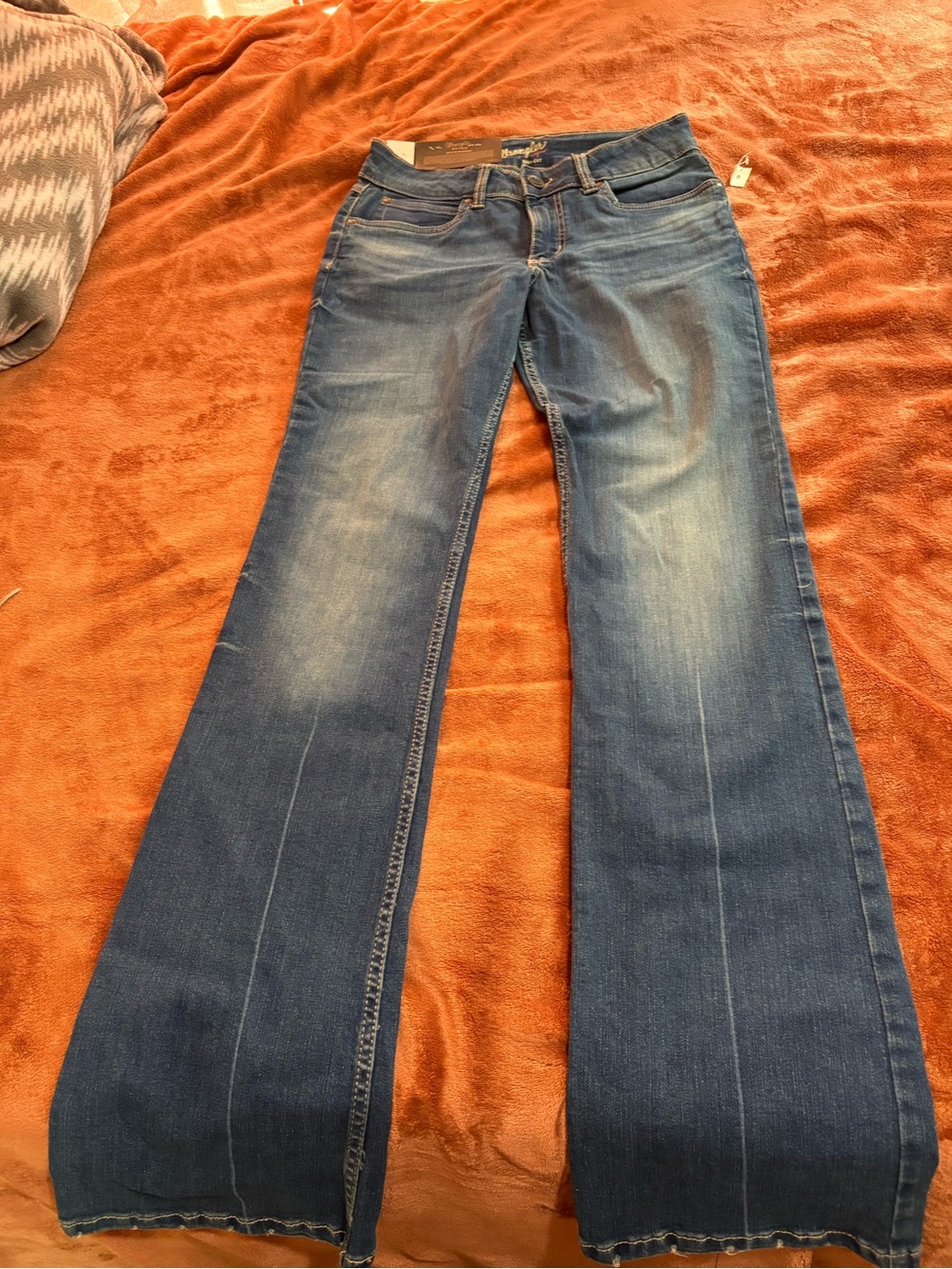 Wrangler Wide Leg Flare Jeans in Medium Blue